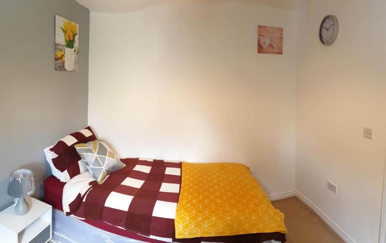 Queens Rooms, A Perfect Stay, Next To Shopping Parks And Central Manchester — Photos 3